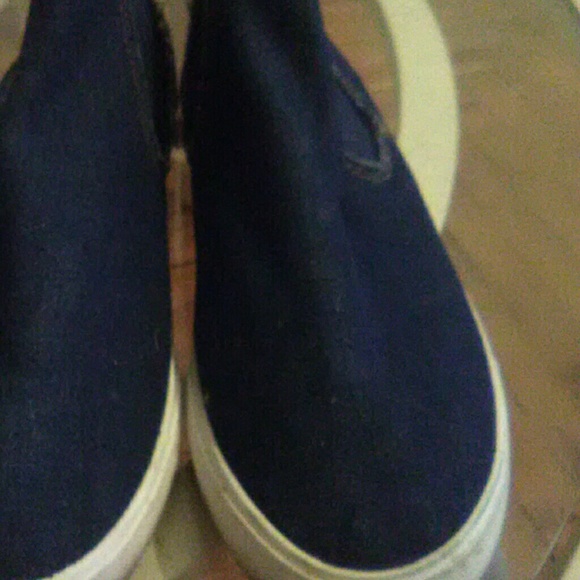 Shoes - Picture 2 of 3